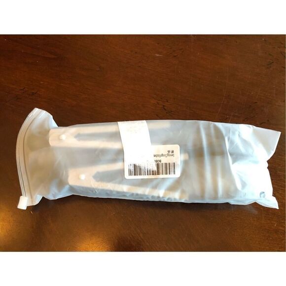 ECO QUALITY - NWT Set of 4 Stainless Steel Kitchen Tongs. 8” w/Silicone Tips - Picture 2 of 14